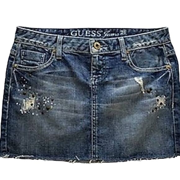 Guess Jeans Size 26 Raw Hem Distressed Jean/Denim Mini Skirt - Picture 2 of 5